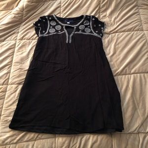 🌺 Francesca’s dress with embroidery detail